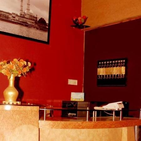 Oyo 27711 Hotel Evergreen Residency Bhopal Zewnętrze zdjęcie